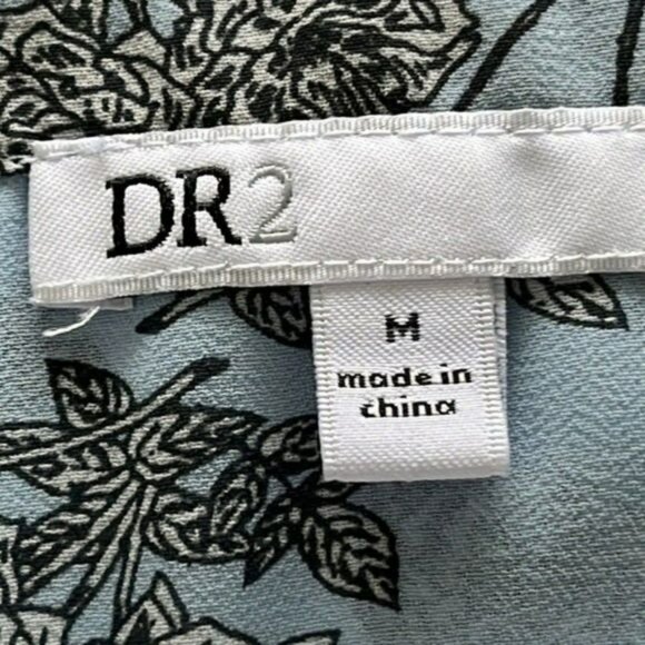 DR2 Top, Cap Sleeve Blouse, Layered Chiffon, Split Neck, Floral Blue, Medium - Picture 7 of 8